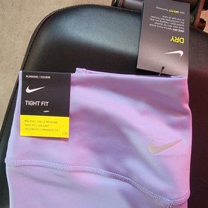 NIKE lot Size Xsmall/Small 2 workout sets, zip up